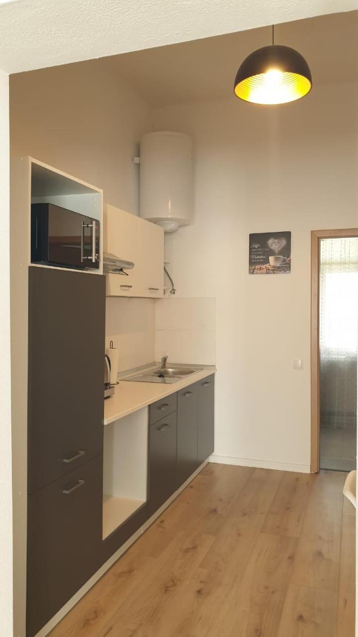 Apolo 3 Apartment เคมนิตซ์ ภายนอก รูปภาพ